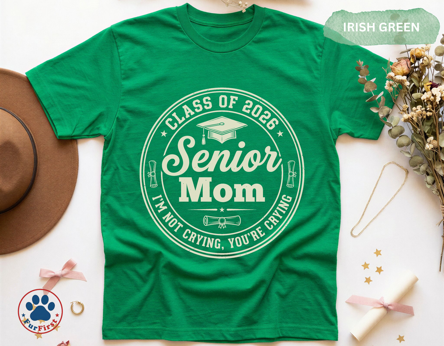 Senior Mom Shirt Class of 2026 β Vintage Badge Graduation Mom Tee, Proud Senior Mom Gift, Funny Mom Shirt